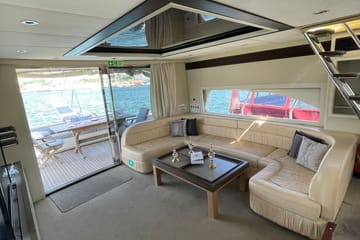 Private Bosphorus Yacht Tour with Views of Istanbul Landmarks