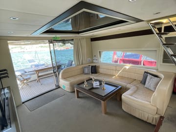 Private Bosphorus Tour on the Luxury Yatch