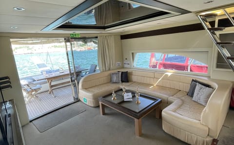 Private Bosphorus Yacht Tour with Views of Istanbul Landmarks