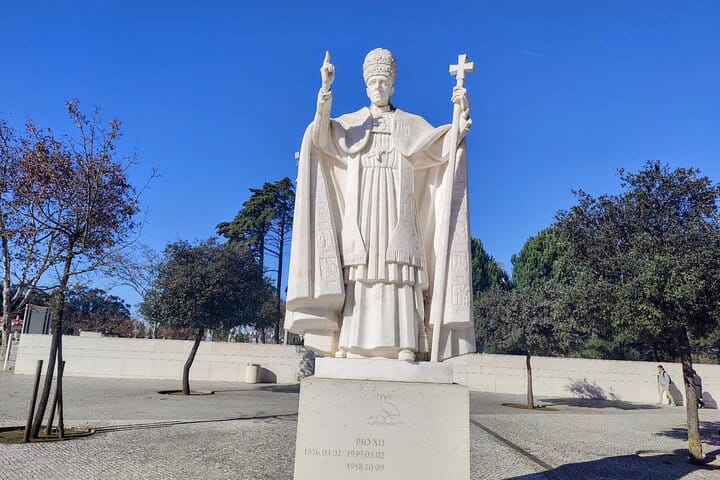 Pope Pius XII Statue