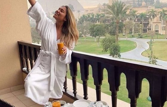 VIP All-Inclusive Tour: Giza Pyramids, Sakkara & Camel Ride