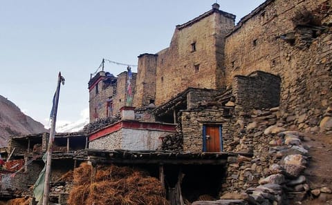 24-Day Nar Phu Valley and Annapurna Trek in Nepal