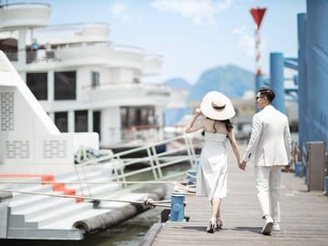 Ha Long Bay Luxury Cruise by Sea Octopus from Hanoi by Expressway