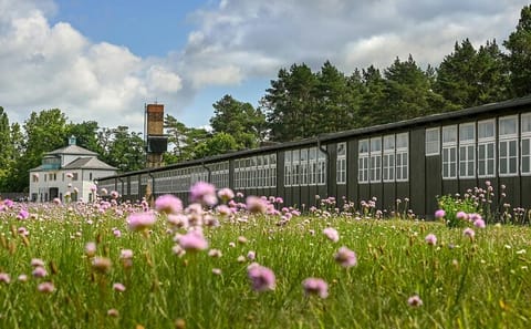 Private 5-Hour Tour of Sachsenhausen Memorial from Berlin