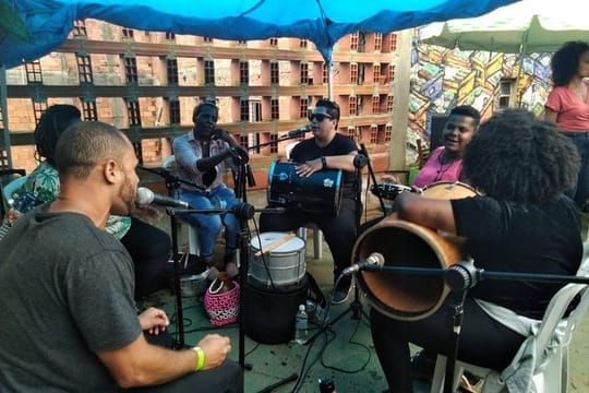 Favela Paraisópolis Experience: Traditional Feijoada with Samba