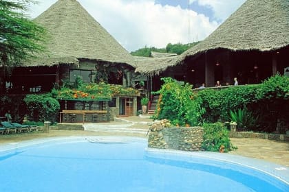 7-Day Maasai Mara, Lake Nakuru, Lake Naivasha & Amboseli Safari from Nairobi