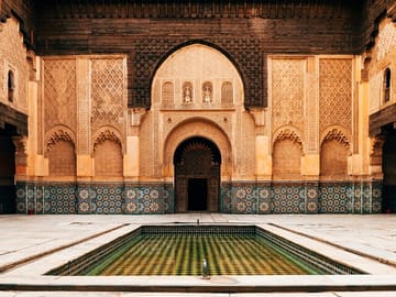 Boukhari Ben Youssef is a historical and cultural site in Marrakech, Morocco. Named after an Almoravid ruler, it features a beautifully preserved Quranic school and a mosque with intricate Islamic arc