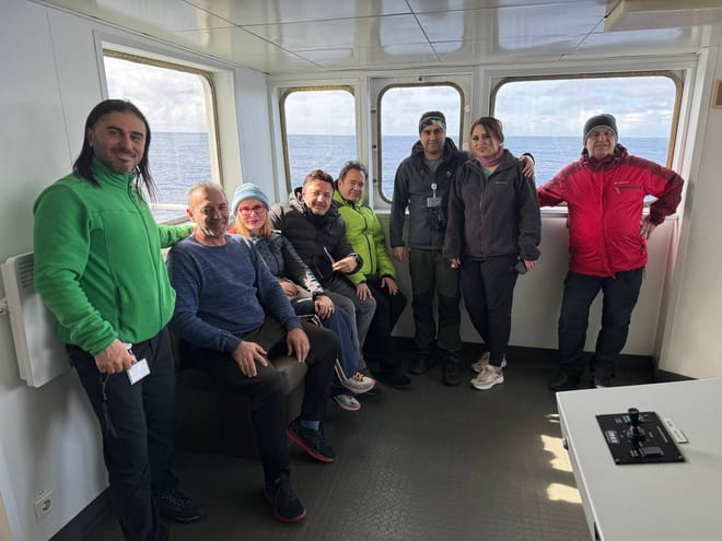 Antarctica - Polar Circle - Whale watching-A dream trip by cruise ship