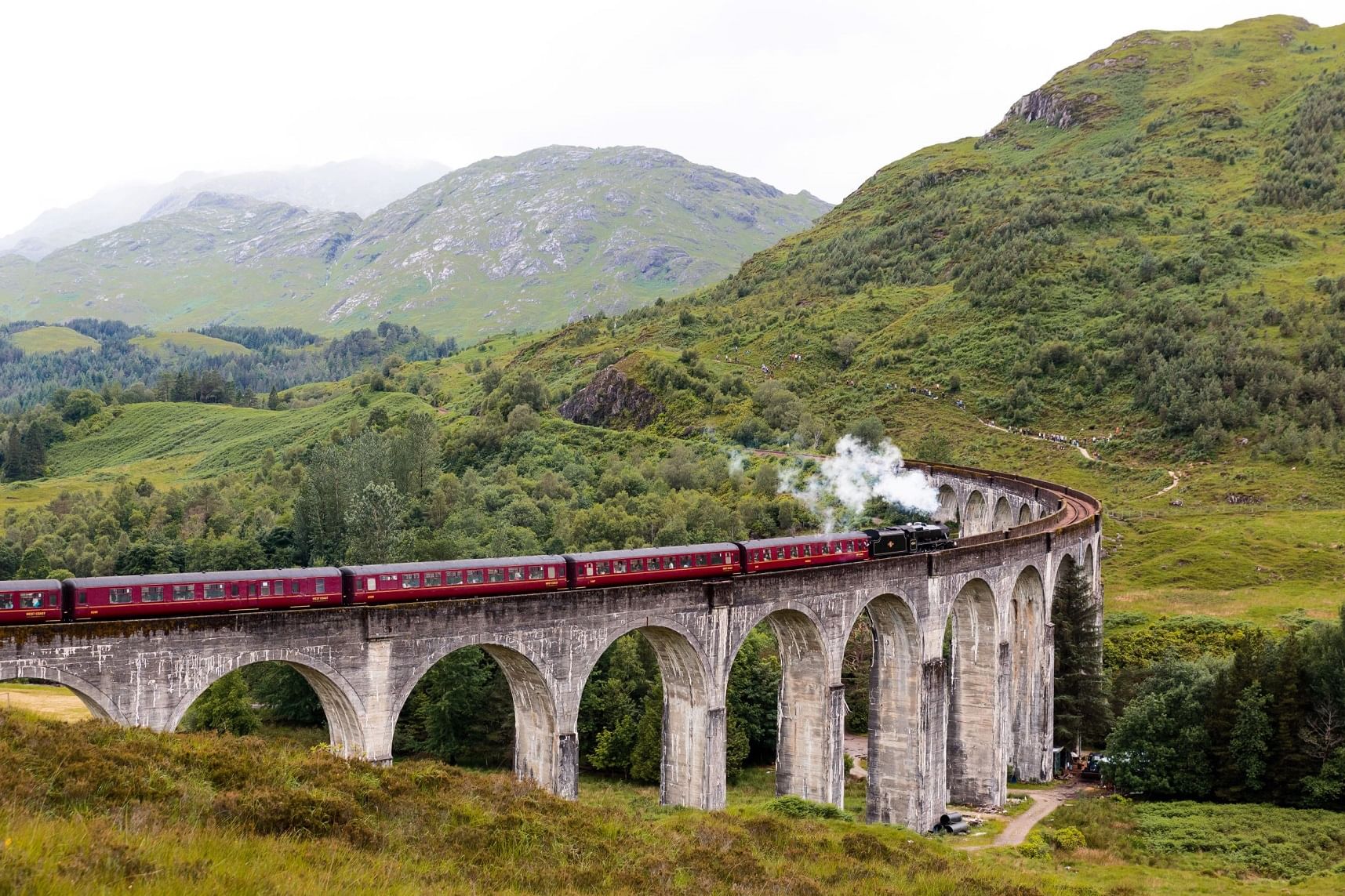 3 Day: Isle of Skye and The Highlands Tour with the Jacobite Steam Train (B&B Room with double bed)