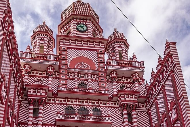 Glimpse Of Colombo City Walk 7