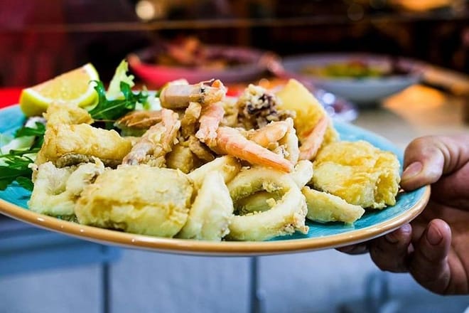Group excursion for wine & food tasting Cantine del Vesuvio. (4 hours) 8