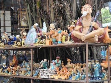 Pottery Workshop Experience in Bat Trang near Hanoi