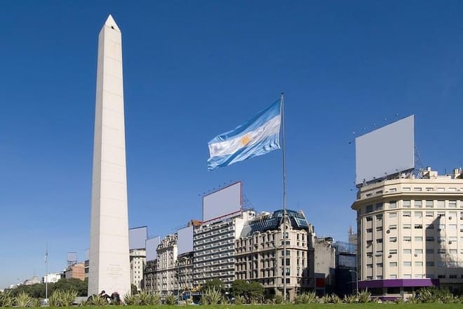 City Tour: Obelisco Buenos Aires- center point of the city
