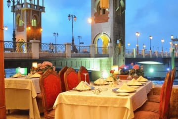 Explore Alexandria: Bibliotheca and Montazah Gardens Tour