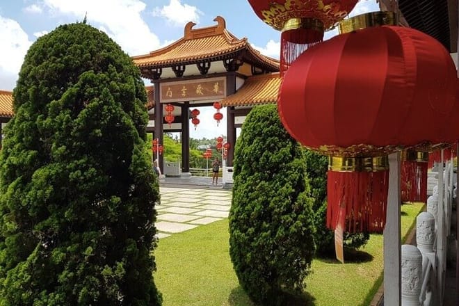 6 Hour Buddhist Temple and Embu das Artes Tour – Art Galleries, Artisan Shops 8