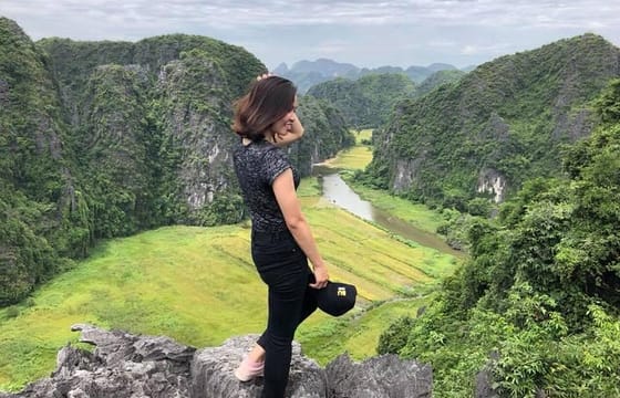 Ninh Binh Hoa Lu Temple Trang An boat trip Mua Cave hiking mountain Day trip