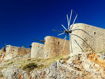 Knossos and Lasithi Plateau Cultural Tour from Heraklion