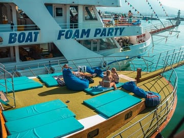 Alanya Relaxing Boat Tour with Lunch and Soft Drinks