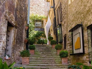 Discover Assisi – UNESCO Treasures, Basilica & Roman Wonders