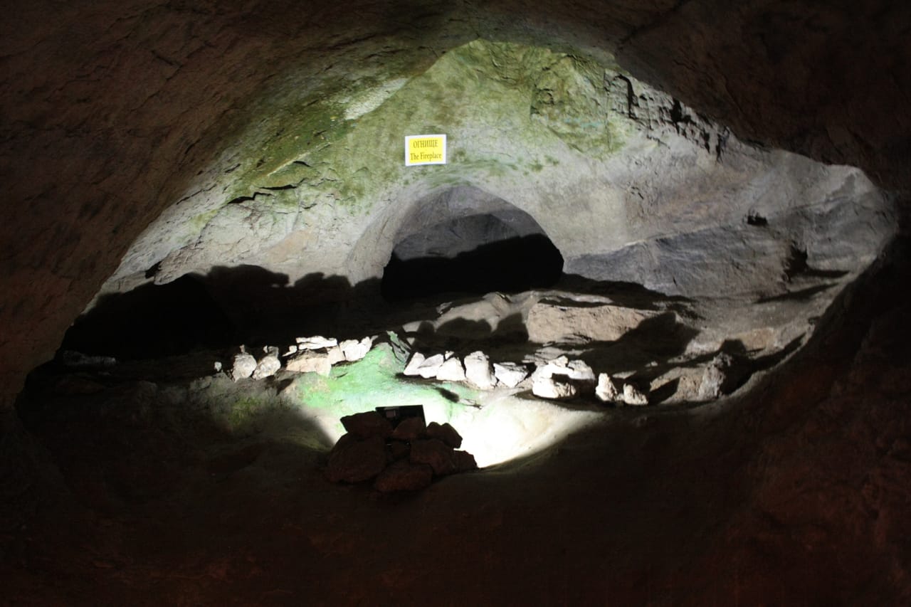 Dryanovo Monastery & Love Bench & Bacho Kiro Cave Self-Guided 3
