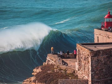Nazaré Big Wave Surf Tour from Lisbon with Scenic Stops