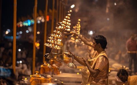 Golden Triangle Tour: Temples of Ayodhya and Agra