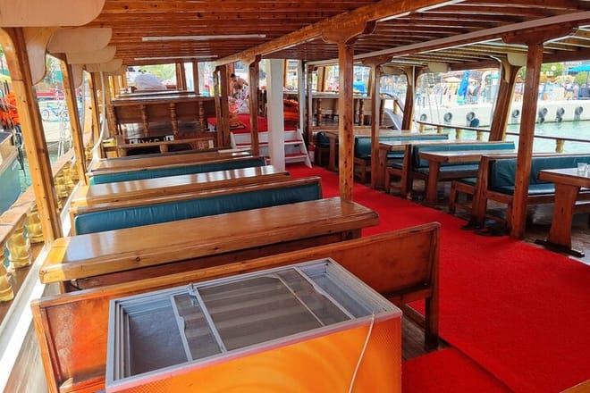 Relax Boat Tour with Lunch and Soft Drinks in Alanya 2