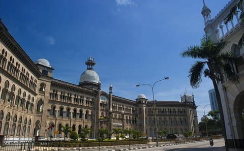 Private Half-Day Kuala Lumpur City Tour with KL Tower Visit