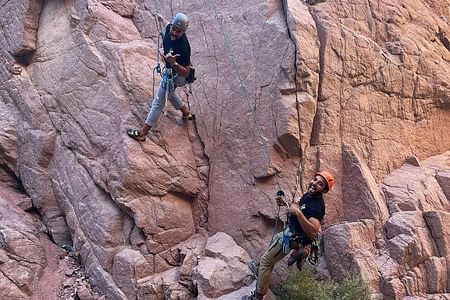 Private Hiking Adventure in Dahab: Explore Wadi Qunai with Experts