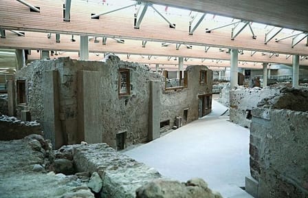 Santorini Private Tour: Akrotiri Ruins and Wine Tasting