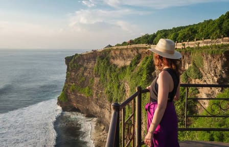 Uluwatu Temple Tour with Kecak Dance and Scenic Beaches