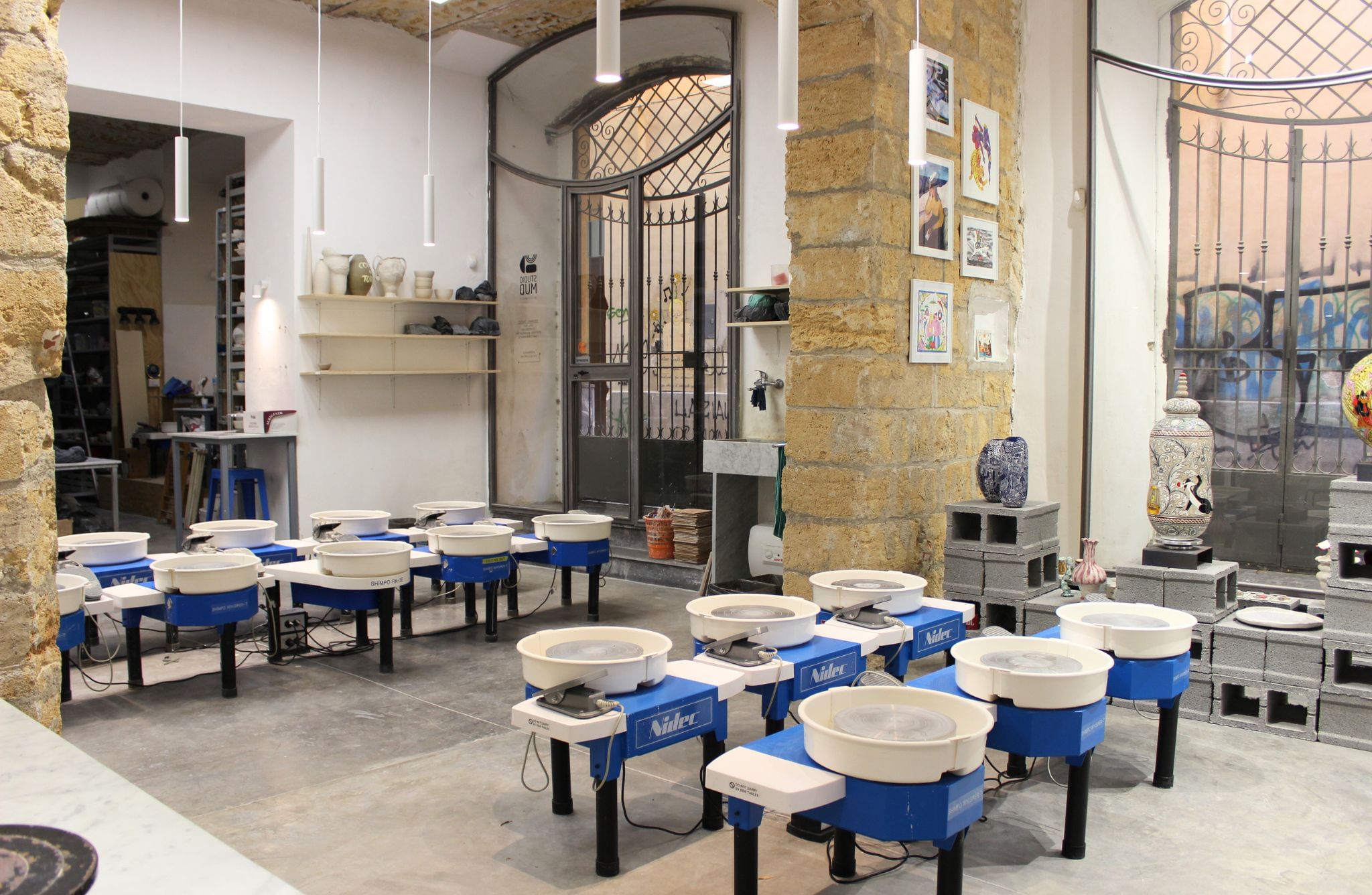 Pottery Painting Workshop in Palermo