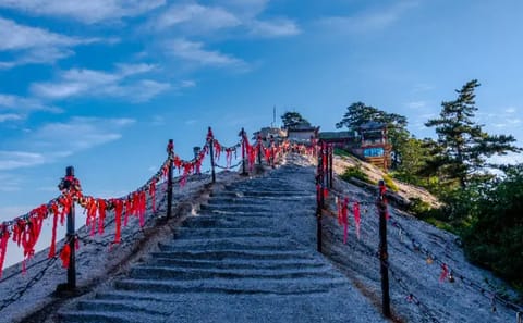4-Day Xi'an Tour: Mt Hua, Terracotta Warriors, Big Wild Goose Pagoda