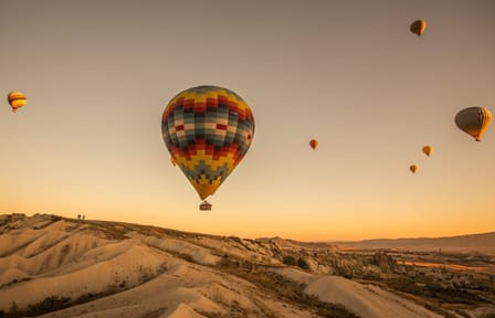 Hot Air Balloon Ride Over Margham Desert in Dubai