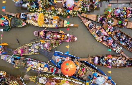 Tour in Maeklong Railway, Floating Market and Ayutthaya
