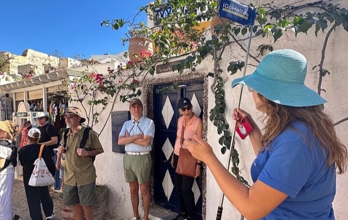 Real Santorini: Full-Day Private Tour