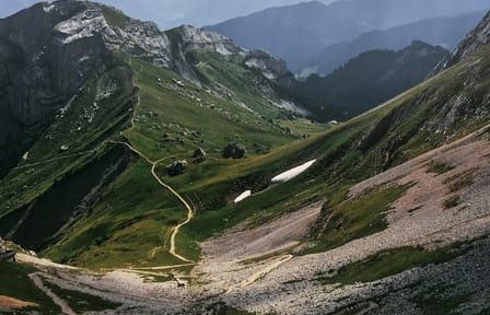 8-Day Swiss and Paris Tour with Stops in Lucerne and Interlaken