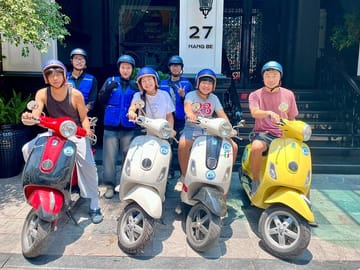 Hanoi Motorcycle City Tour with Local Guide and Vespa Ride