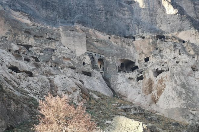 Vardzia