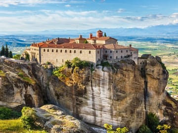 Delphi and Meteora Three-Day Cultural Tour from Athens