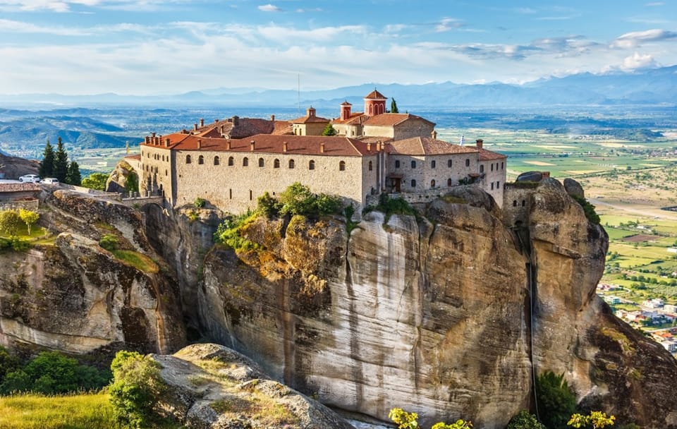 Highlights of the Mainland: Delphi and Meteora, Spanish-speaking guide