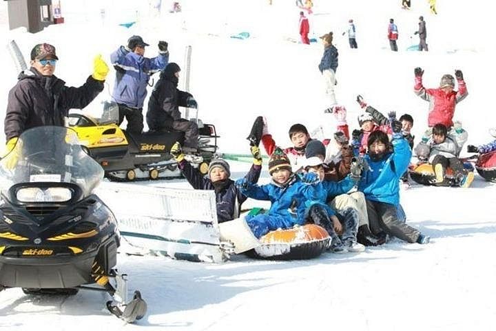 Snow Activities in Takayama Skiing / Snow bording / SnowShoeing / etc...