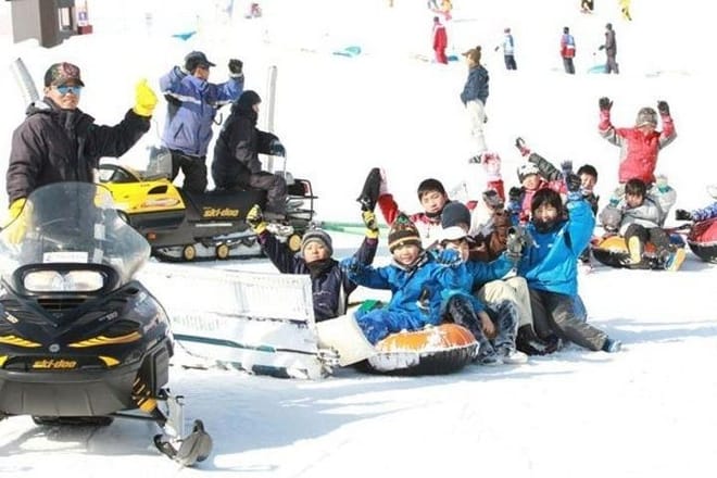 Winter Adventure in Takayama: Snow Activities Tour 3