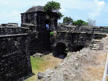 Castillo Real del Chagres, Impressive guardian of gold in his long journey to Spain. Fort San Lorenzo. Caribbean Coast of Panama.