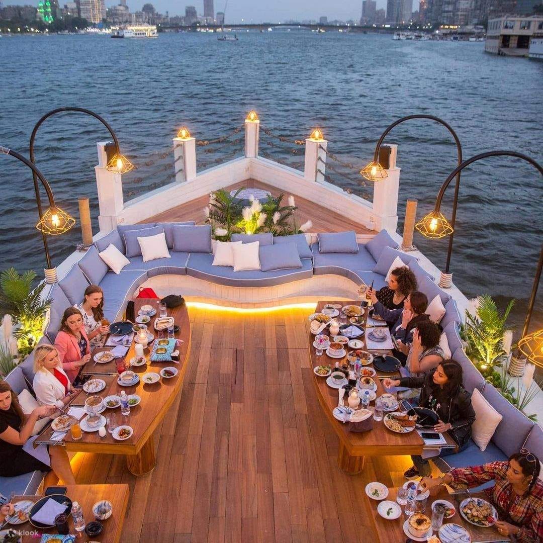 Cairo Dinner Cruise on the Nile: An Evening of Egyptian Splendor