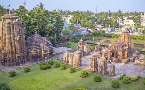 Cultural and Scenic Tour from Bhubaneswar to Vizag