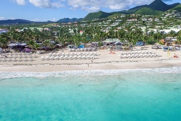 Explore Three Local Beaches in St. Maarten with Lunch