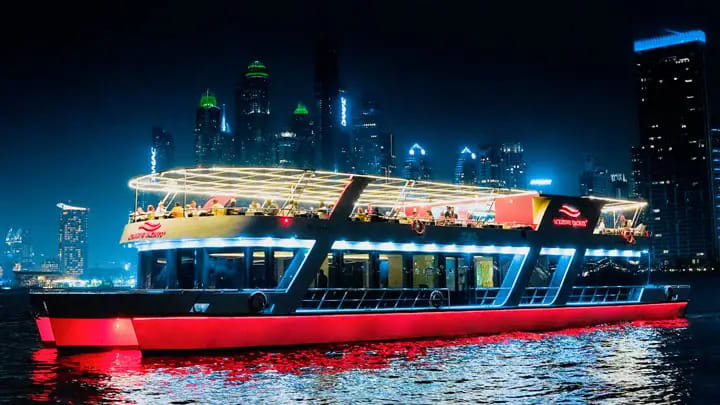 Dubai Dhow Marina Cruise: “From Traditional Charm to Modern Luxury”