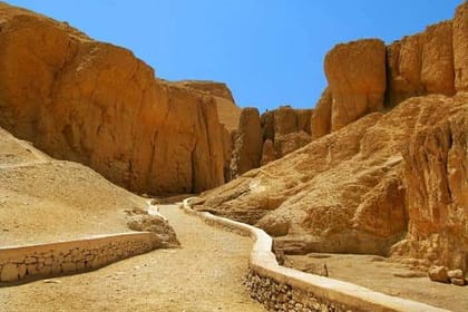 Valley of the Kings Day Tour from Hurghada to Luxor