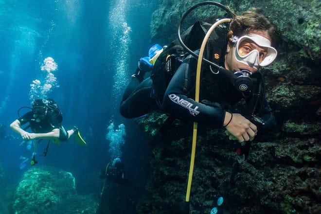 Underwater Walls and Canyons